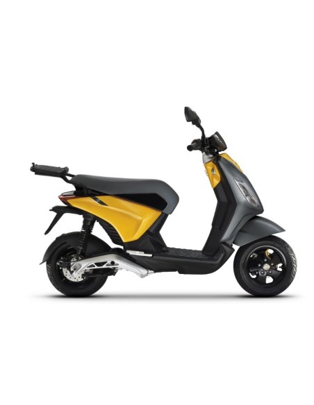 fijacion shad para maleta superior moto piaggio one electrica v0nl52st